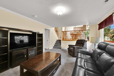 Tiny photo for 1552 N 200 W, Bountiful, UT 84010 (MLS # 2121085)