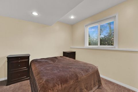 Tiny photo for 1552 N 200 W, Bountiful, UT 84010 (MLS # 2121085)