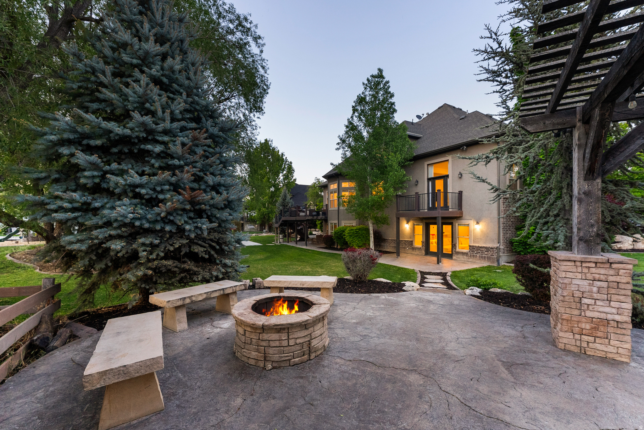 ANTHEM COUNTRY ESTAT - Residential