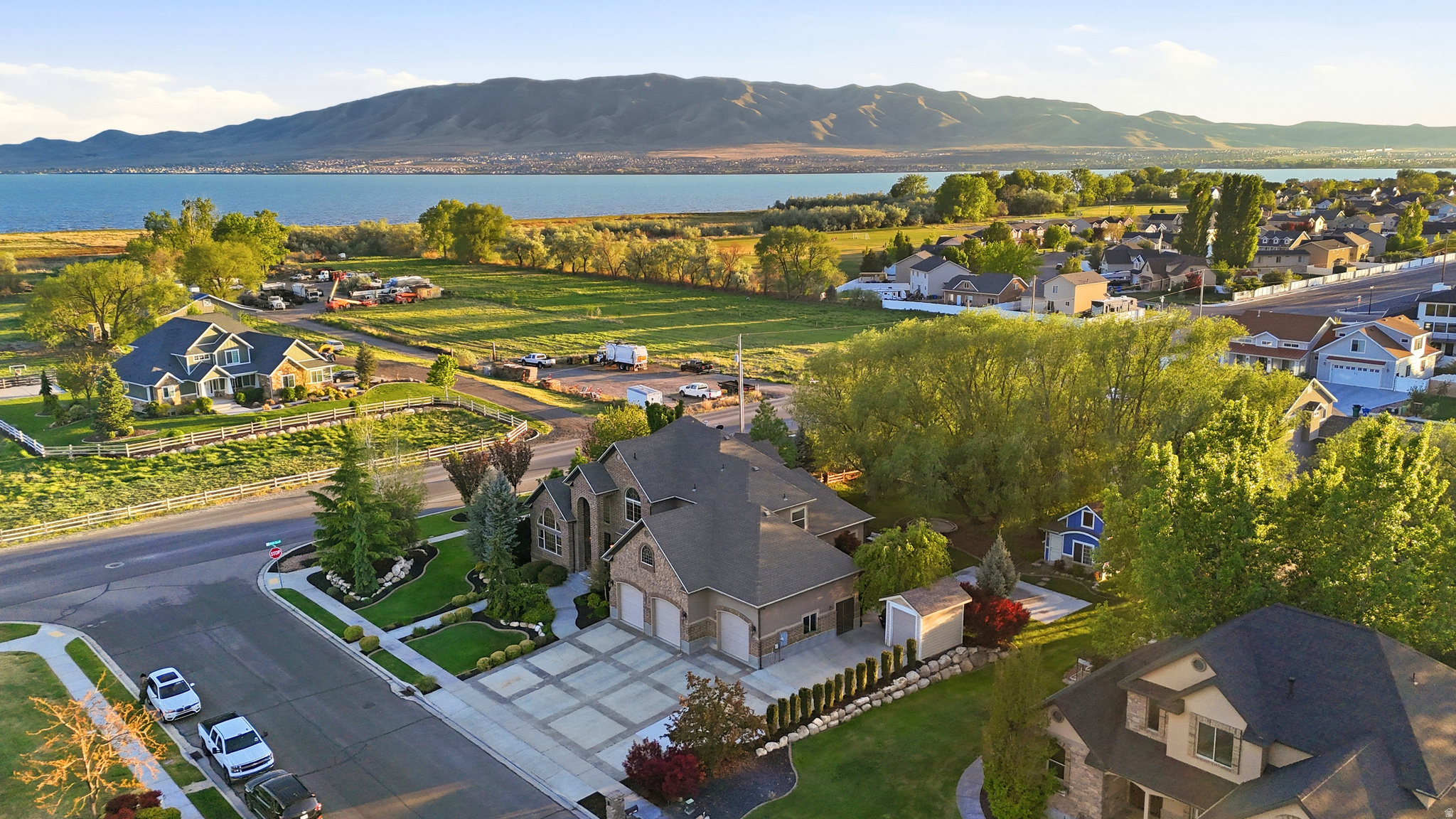 ANTHEM COUNTRY ESTAT - Residential