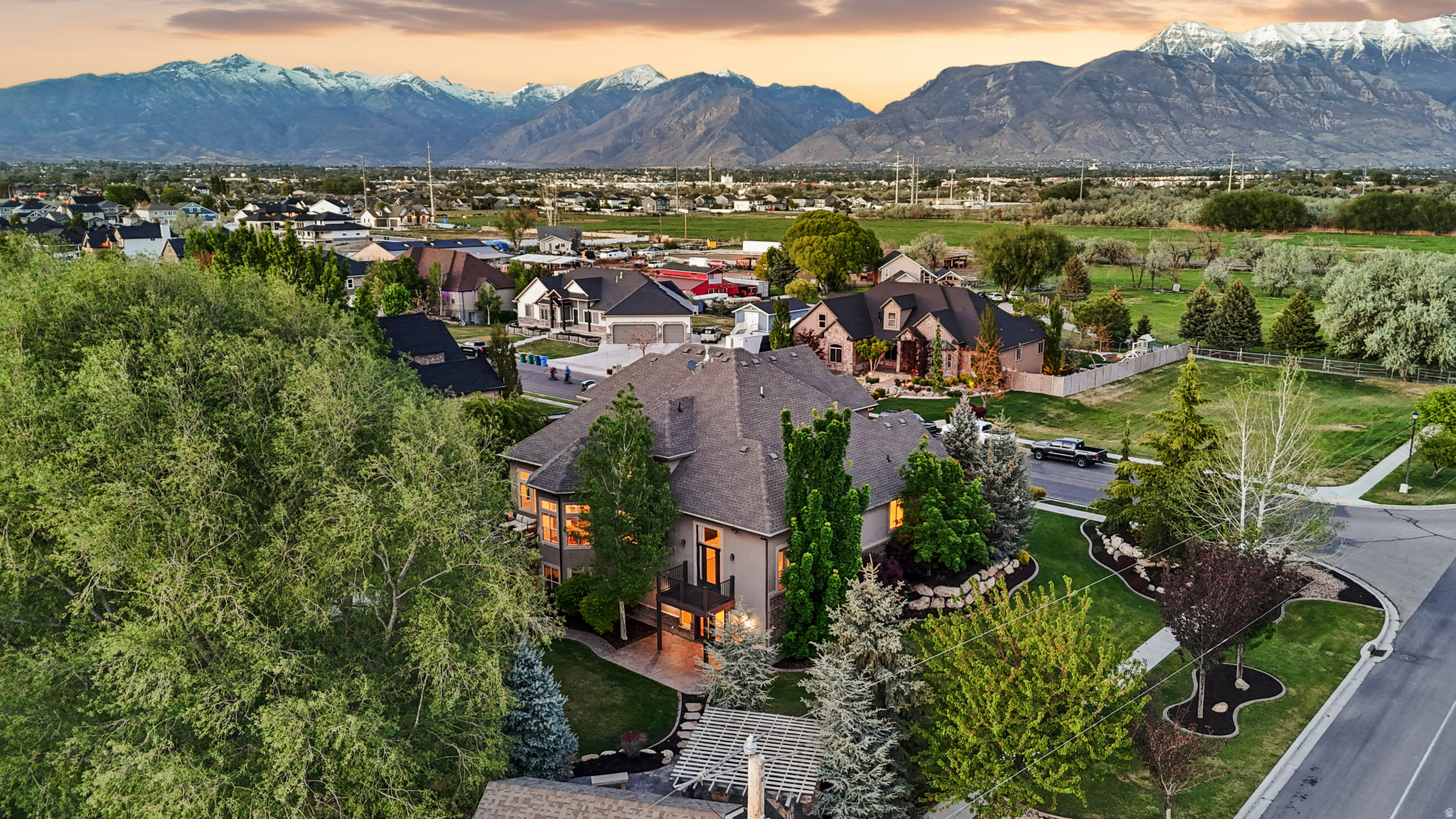 ANTHEM COUNTRY ESTAT - Residential