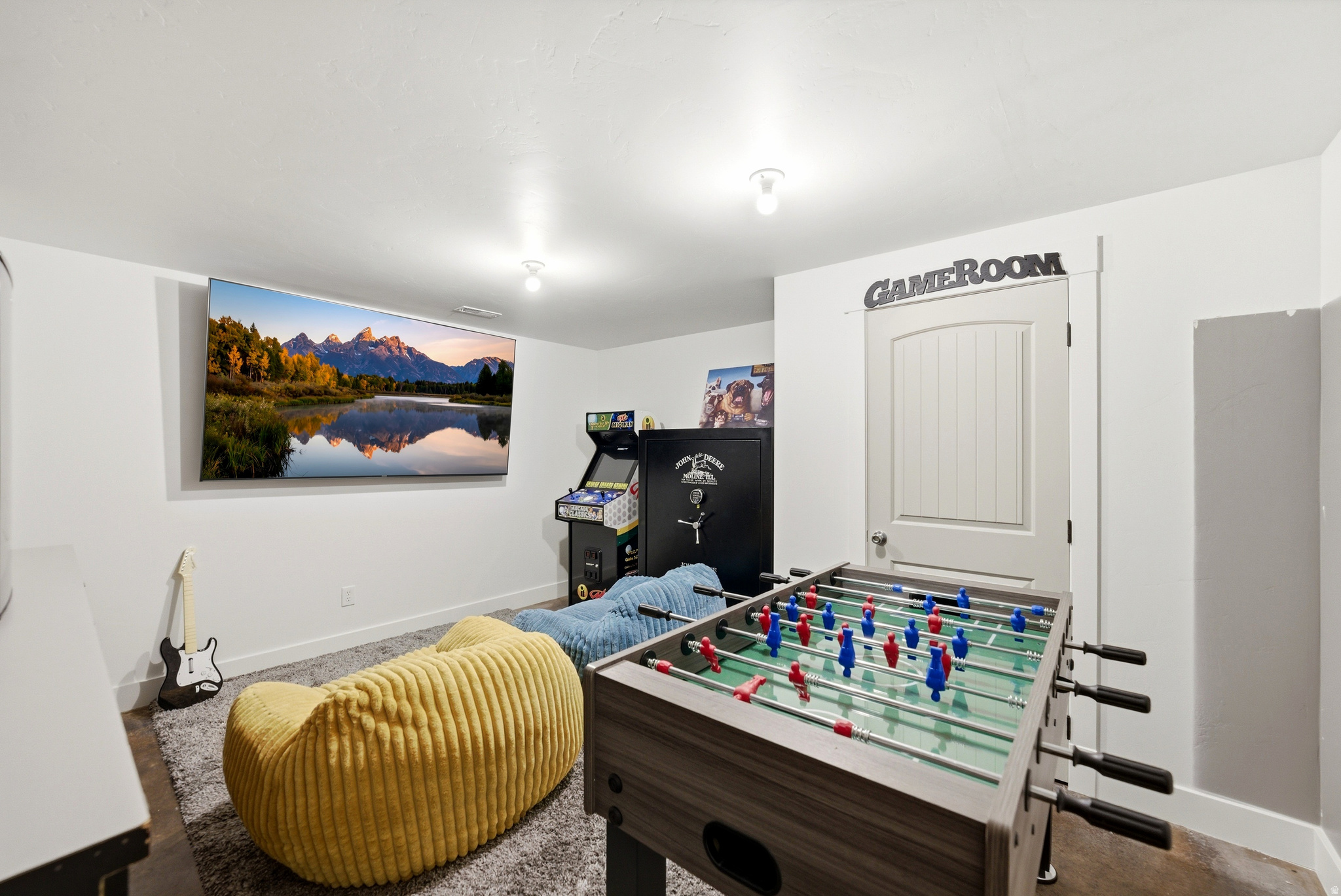 ANTHEM COUNTRY ESTAT - Residential