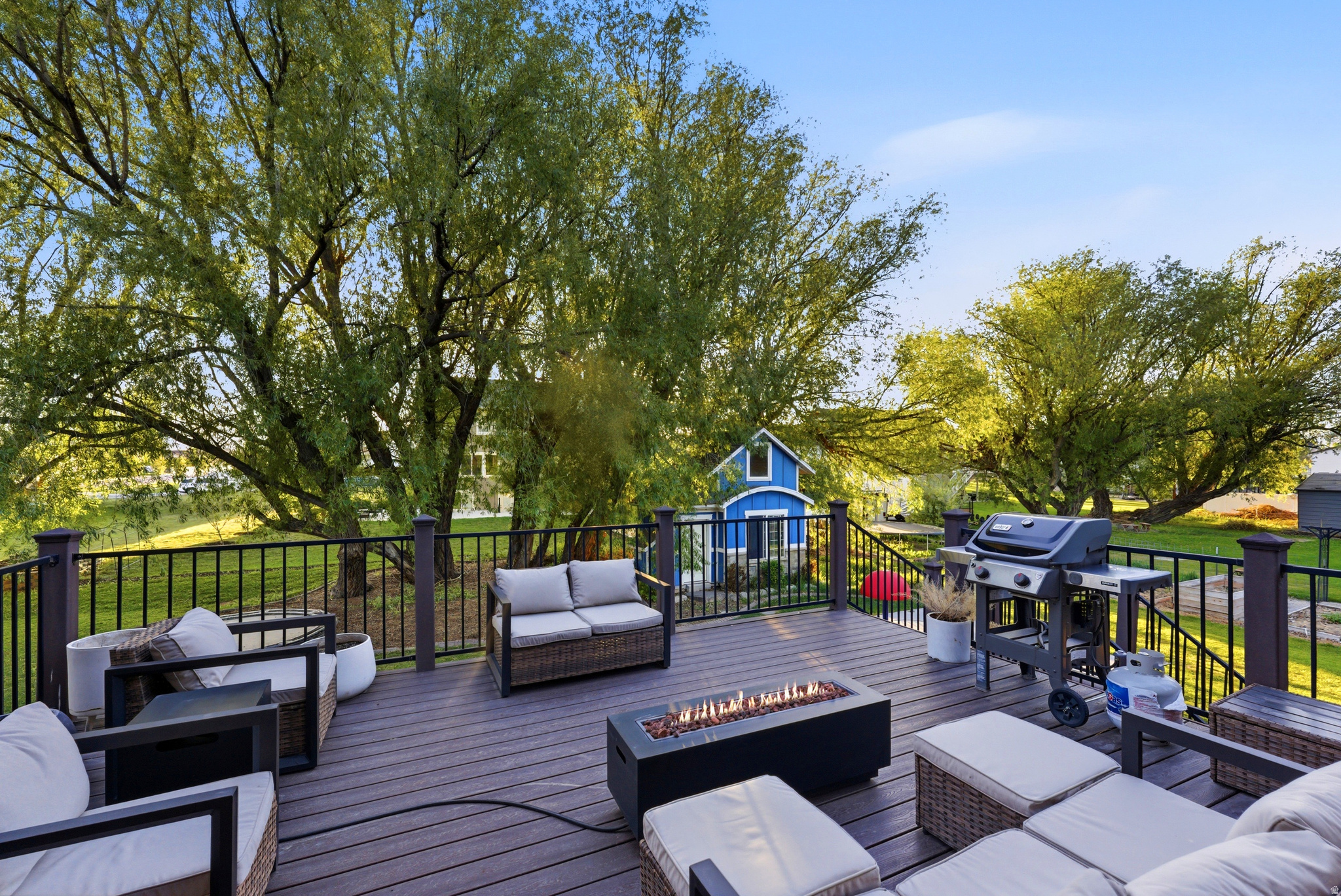 ANTHEM COUNTRY ESTAT - Residential