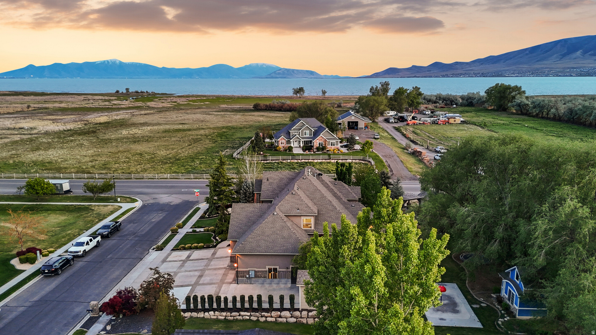 ANTHEM COUNTRY ESTAT - Residential
