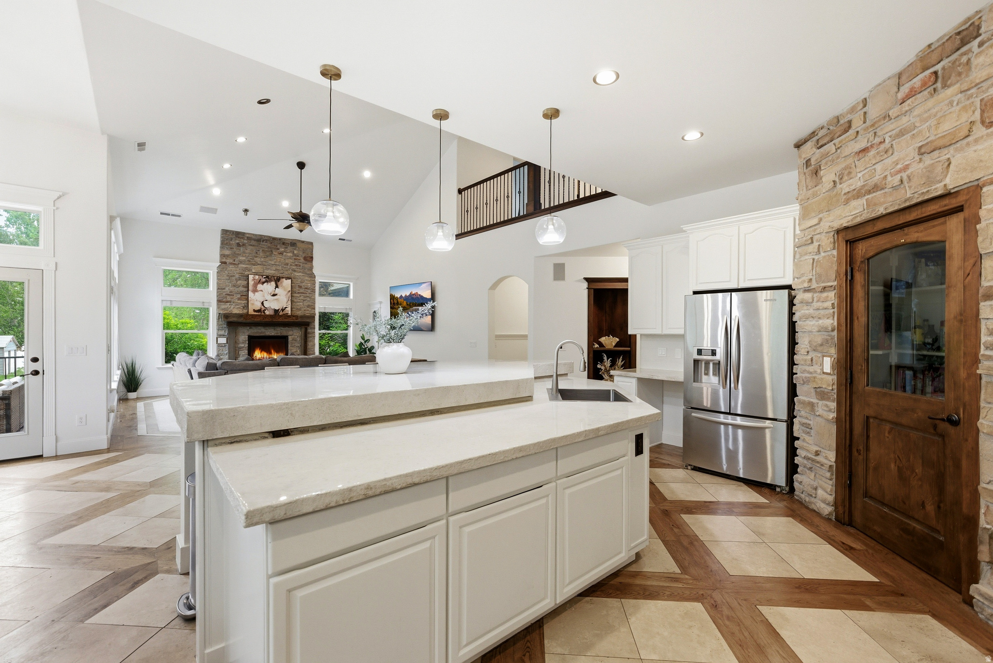 ANTHEM COUNTRY ESTAT - Residential