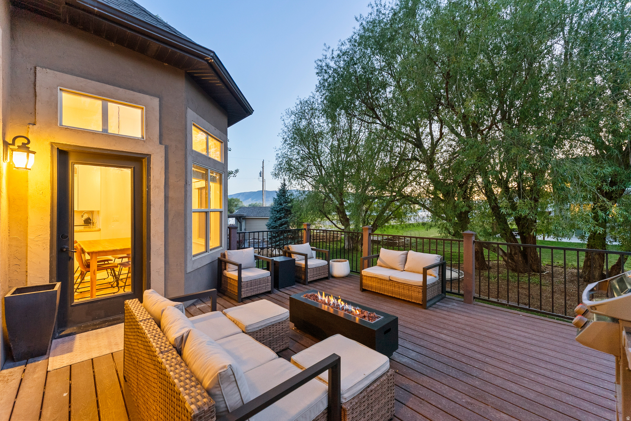 ANTHEM COUNTRY ESTAT - Residential