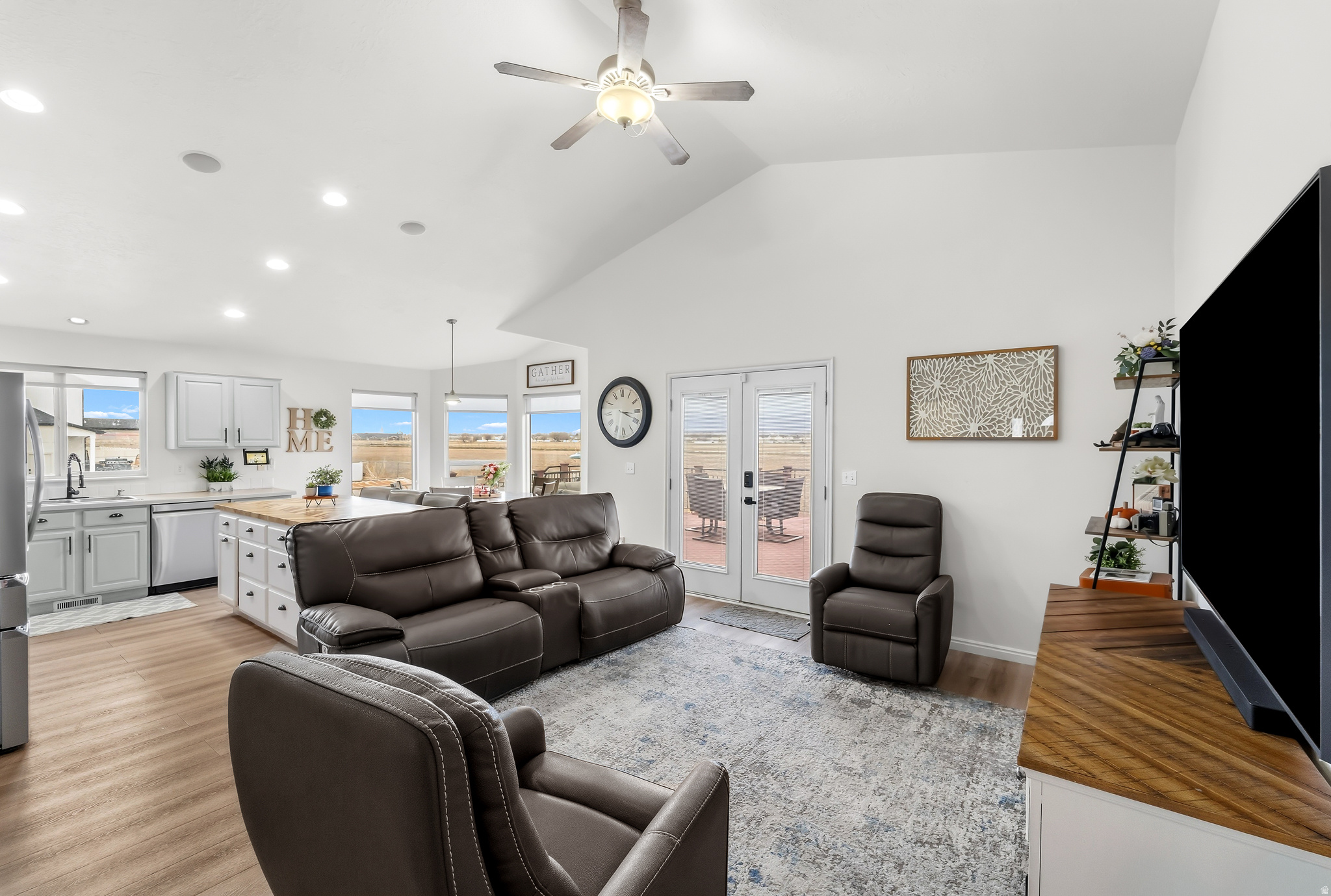 TUSCANY MEADOWS - Residential