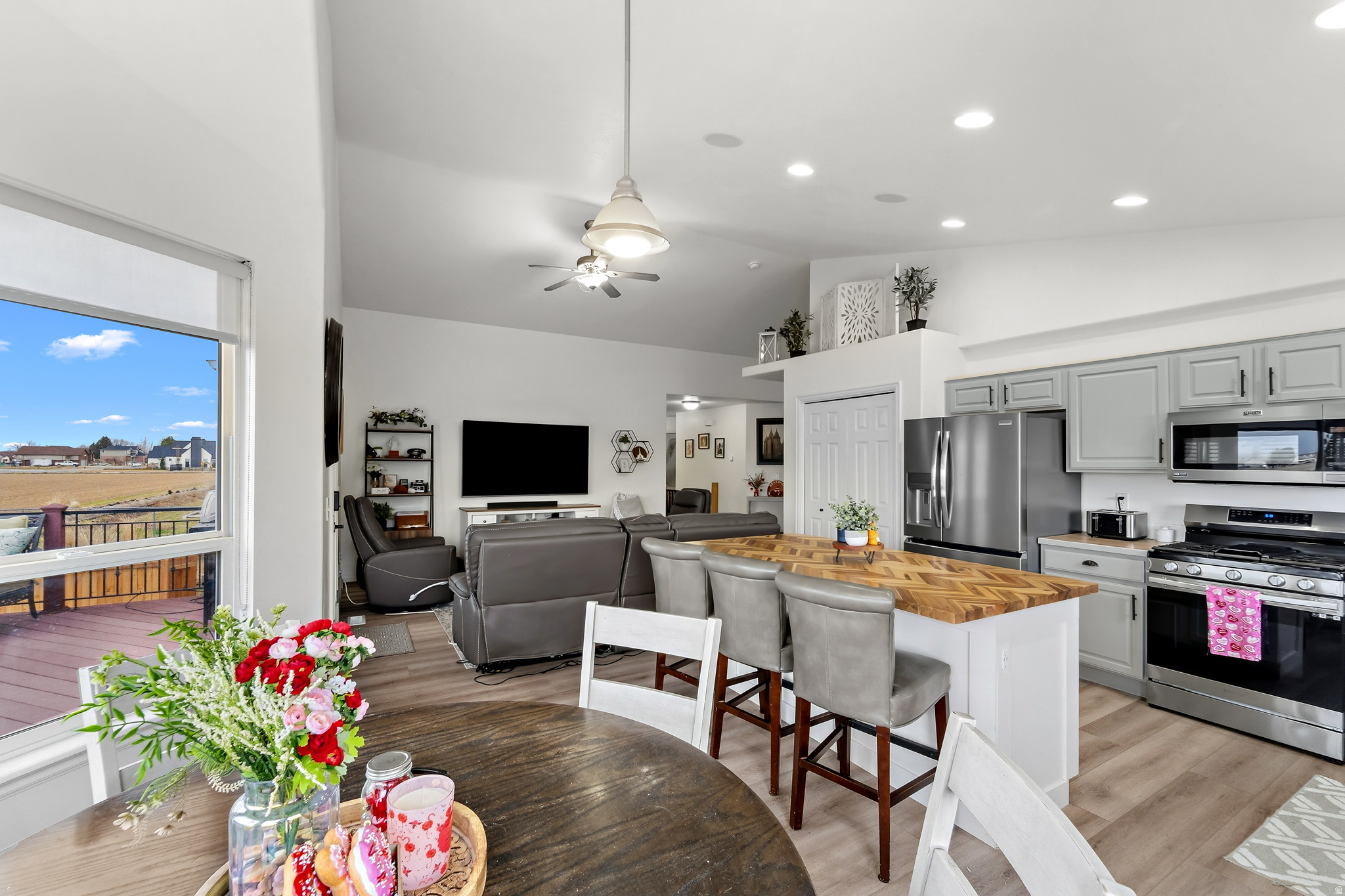 TUSCANY MEADOWS - Residential