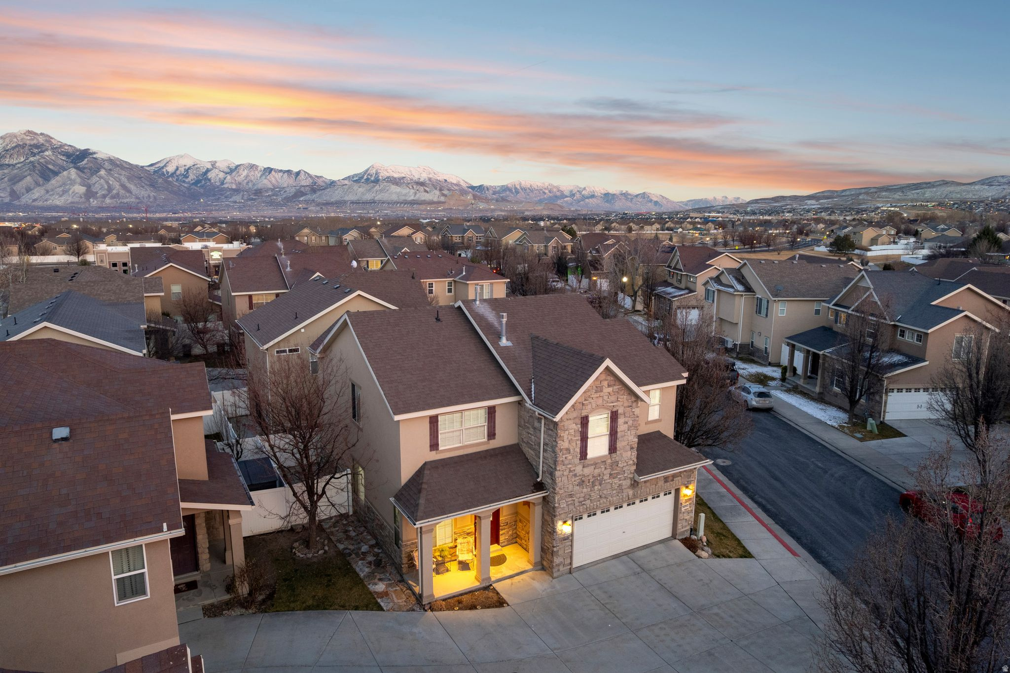 MONARCH MEADOWS - Residential