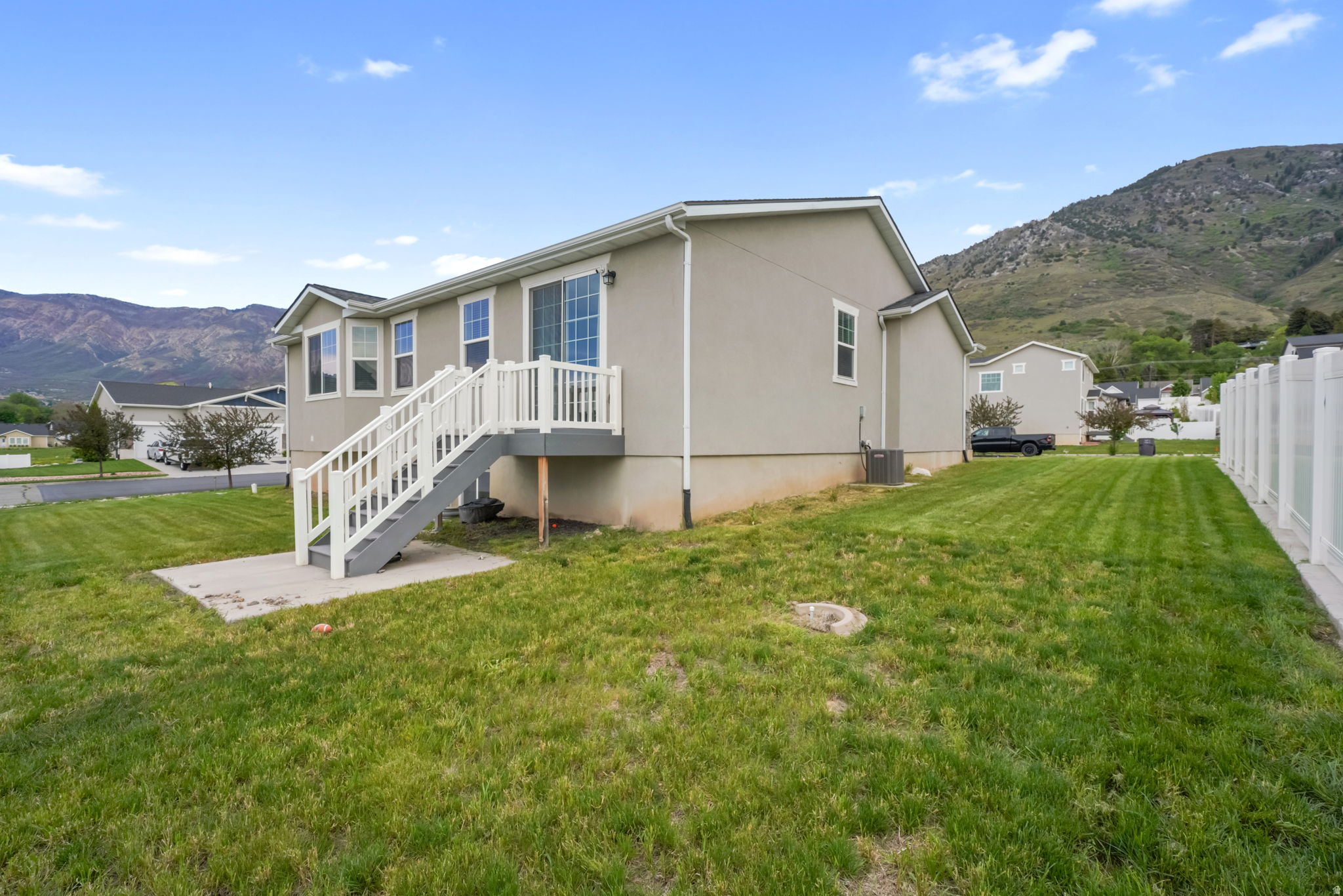 WARD FARMS 210 - Residential