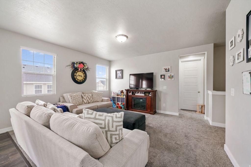 Photo of 1895 N 925 E, North Ogden, UT 84414 (MLS # 2156505)