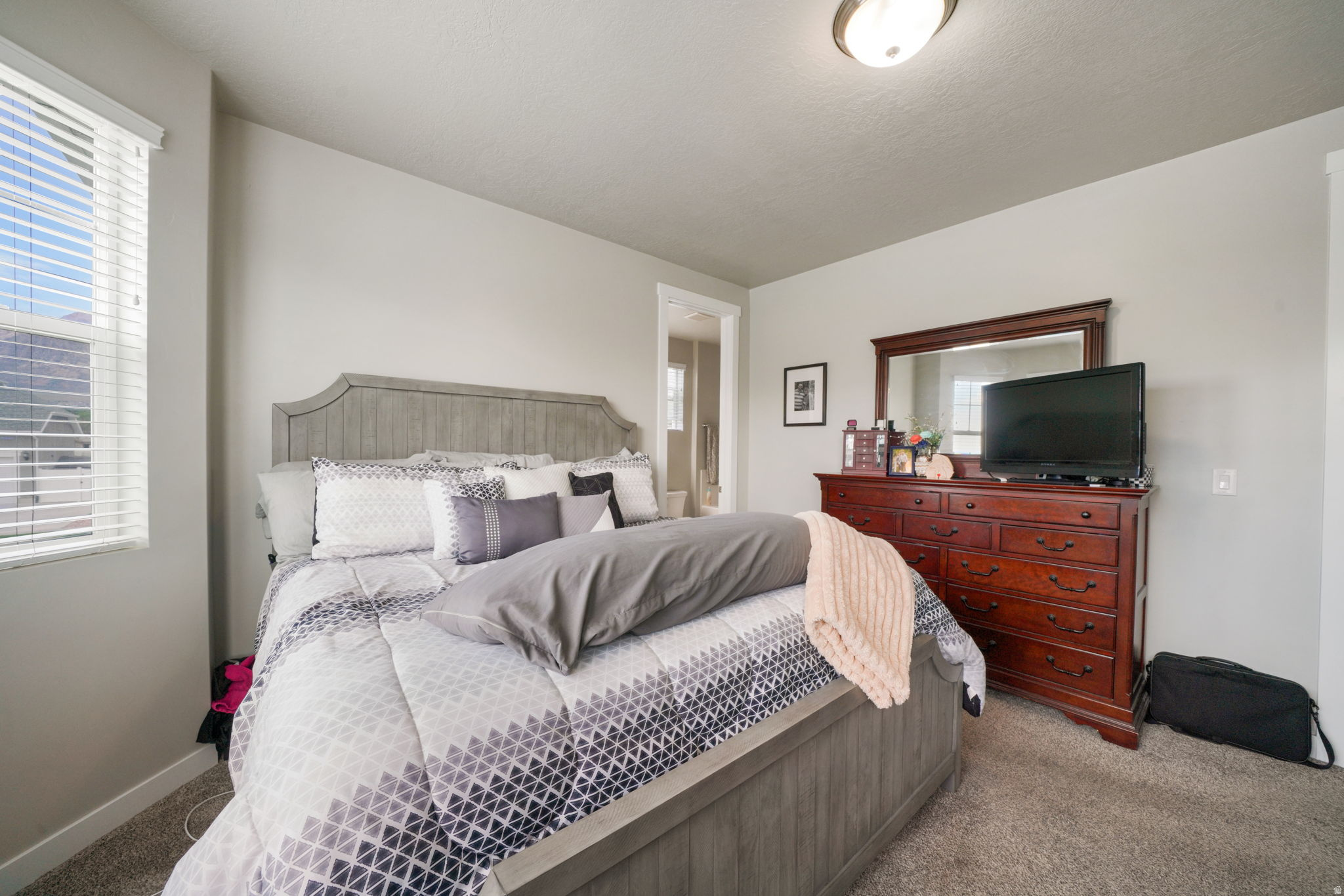 WARD FARMS 210 - Residential