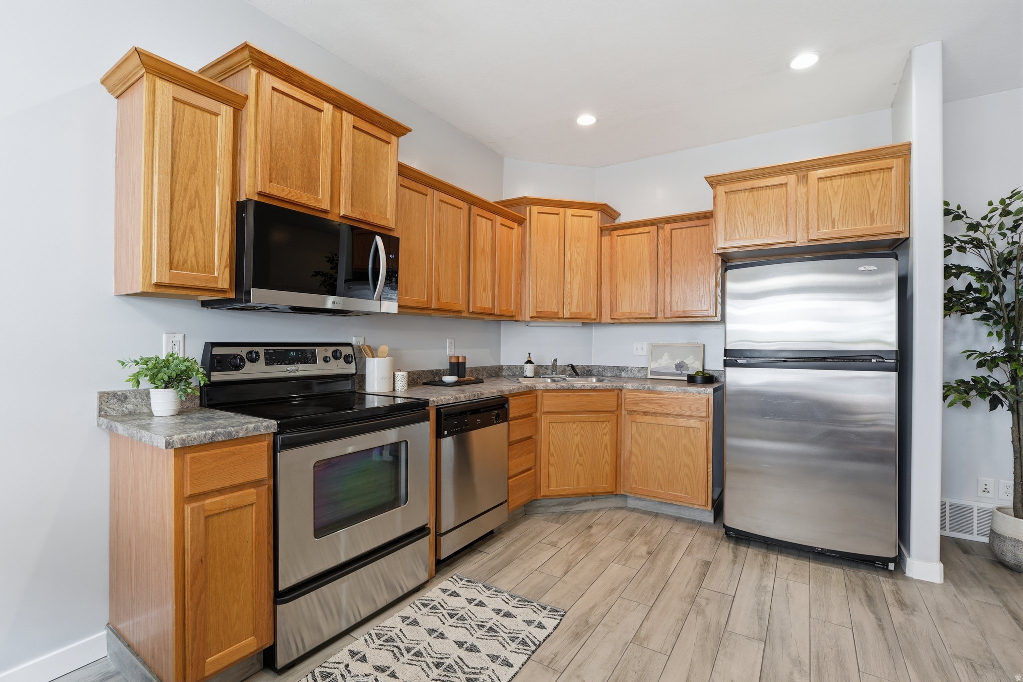 SOUTH MOUNTAIN PH 1 - Residential