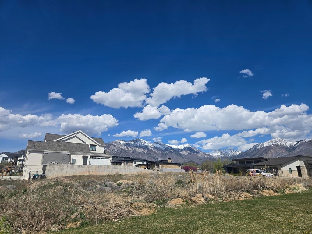 Photo of 11847 N SALTAIRE DR, Highland, UT 84003 (MLS # 2148732)