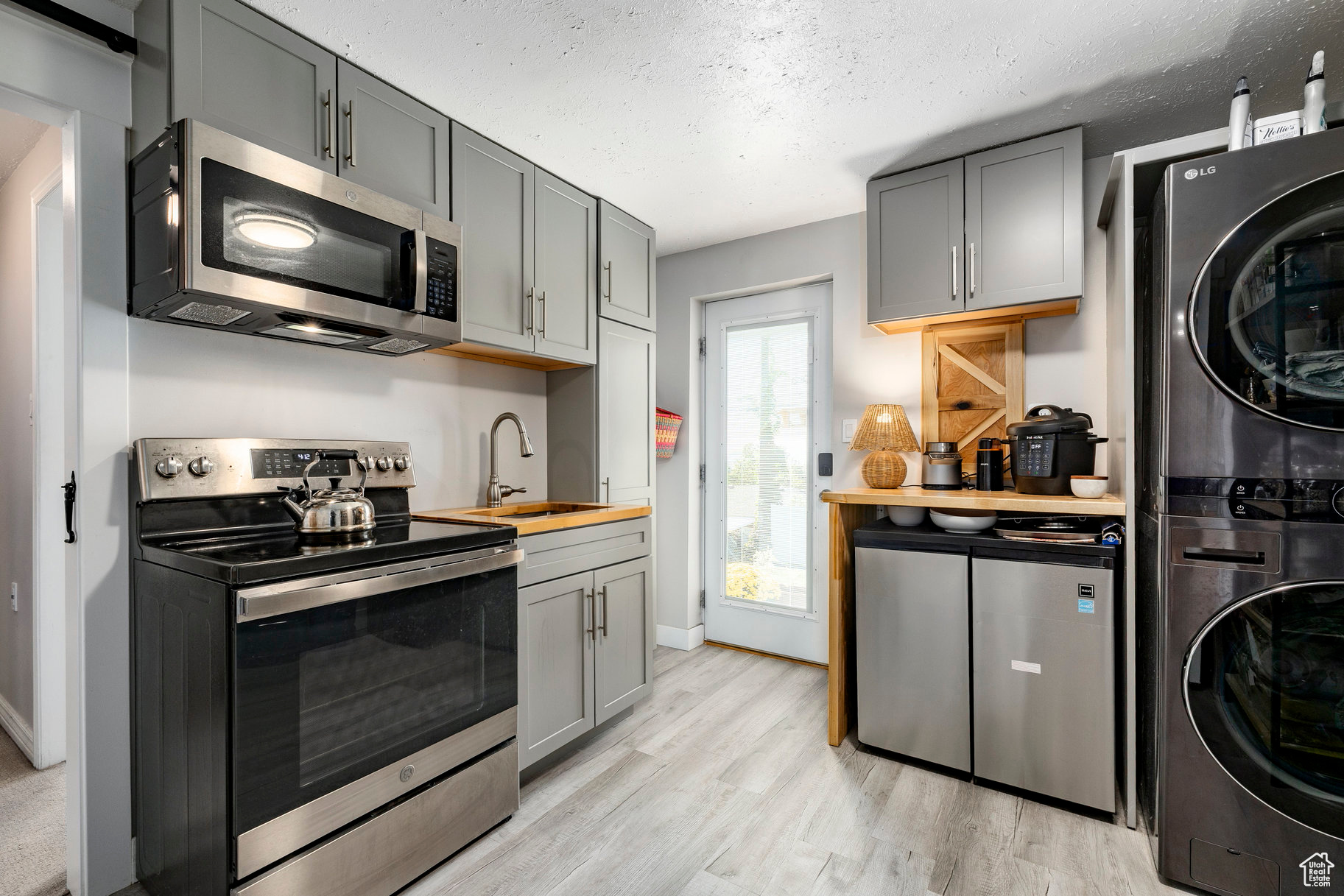 MILL CREEK HEIGHTS - Residential