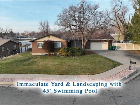 1033 E 825 N Layton UT 84040