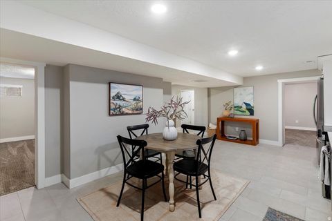 Tiny photo for 186 N 300 E, Clearfield, UT 84015 (MLS # 2131736)