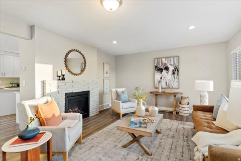 Tiny photo for 186 N 300 E, Clearfield, UT 84015 (MLS # 2131736)