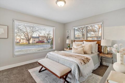 Tiny photo for 186 N 300 E, Clearfield, UT 84015 (MLS # 2131736)