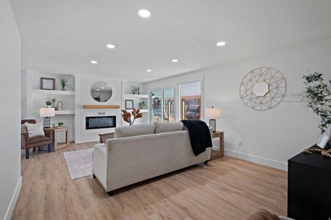 Tiny photo for 1973 S DAVIS BLVD, Bountiful, UT 84010 (MLS # 2125859)