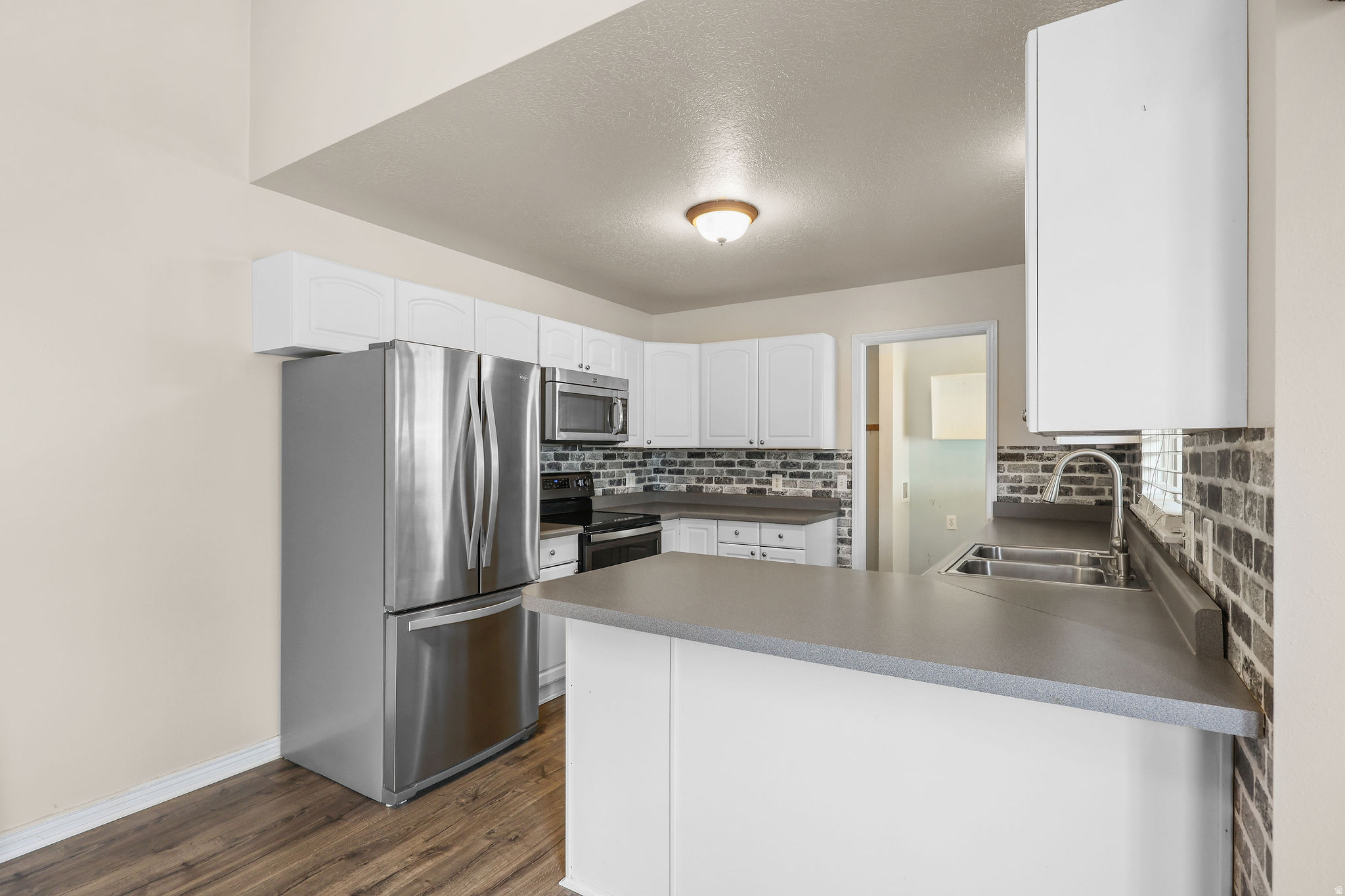 ORCHARD HILLS - Residential