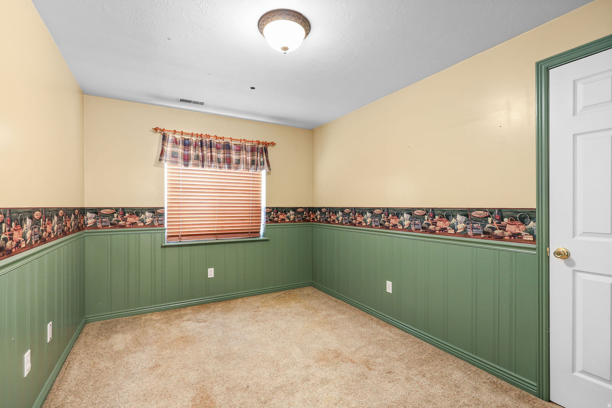 ORCHARD HILLS - Residential