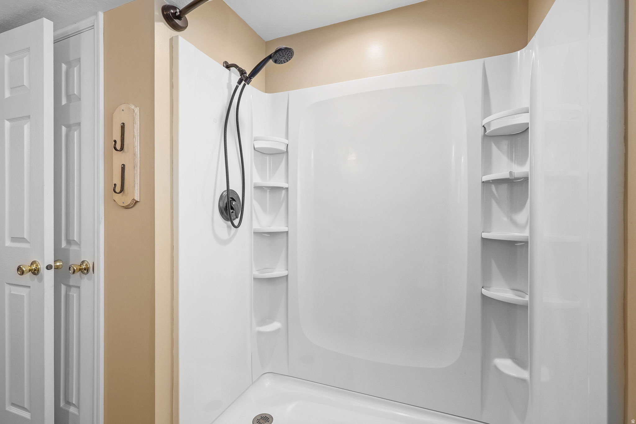 ORCHARD HILLS - Residential