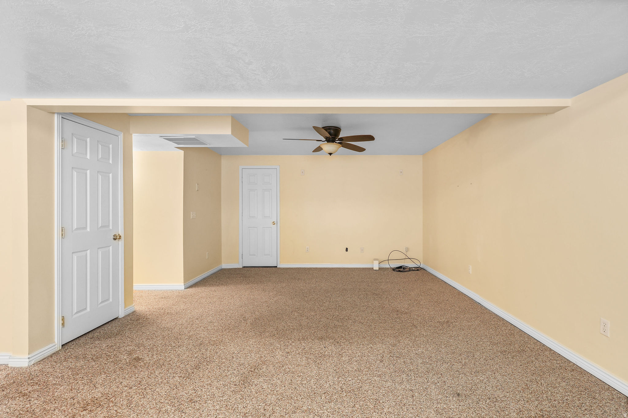 ORCHARD HILLS - Residential