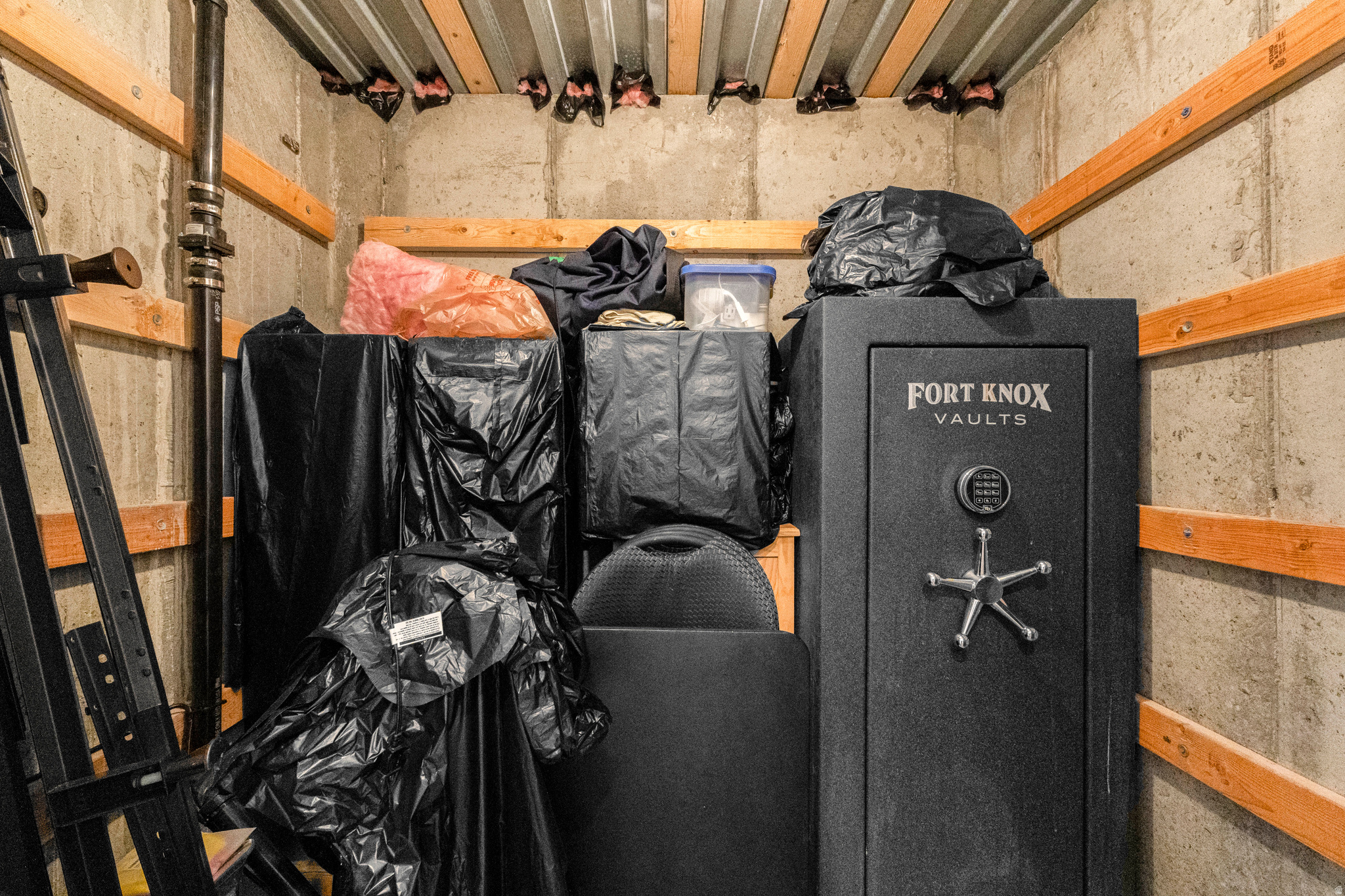 CRYSTAL CREEK PHASE - Residential