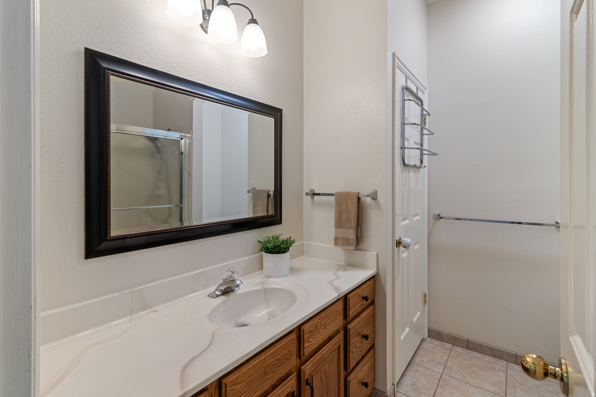 VALLEY EAST - Residential