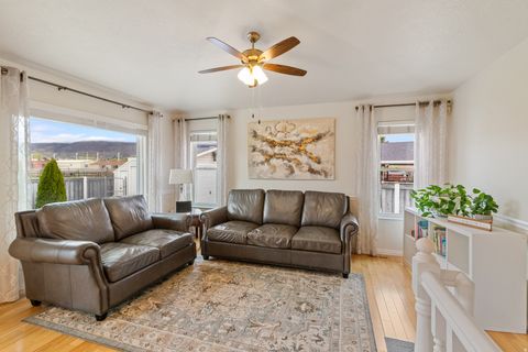 Tiny photo for 1021 E 70 N, American Fork, UT 84003 (MLS # 2148024)