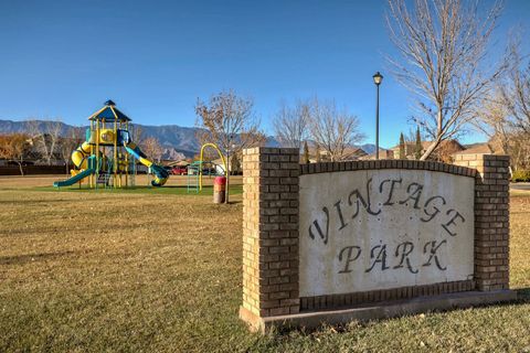 Tiny photo for 687 N 380 W, La Verkin, UT 84745 (MLS # 2158932)