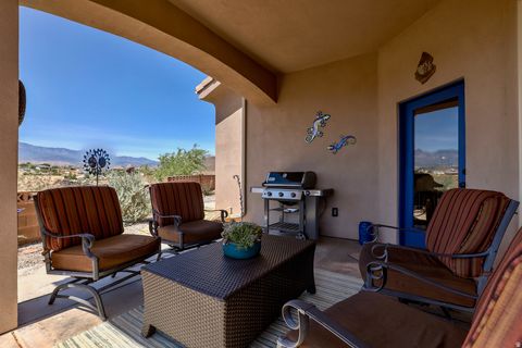 Tiny photo for 687 N 380 W, La Verkin, UT 84745 (MLS # 2158932)