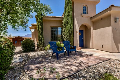 Tiny photo for 687 N 380 W, La Verkin, UT 84745 (MLS # 2158932)