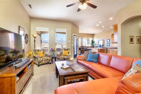 Tiny photo for 687 N 380 W, La Verkin, UT 84745 (MLS # 2158932)