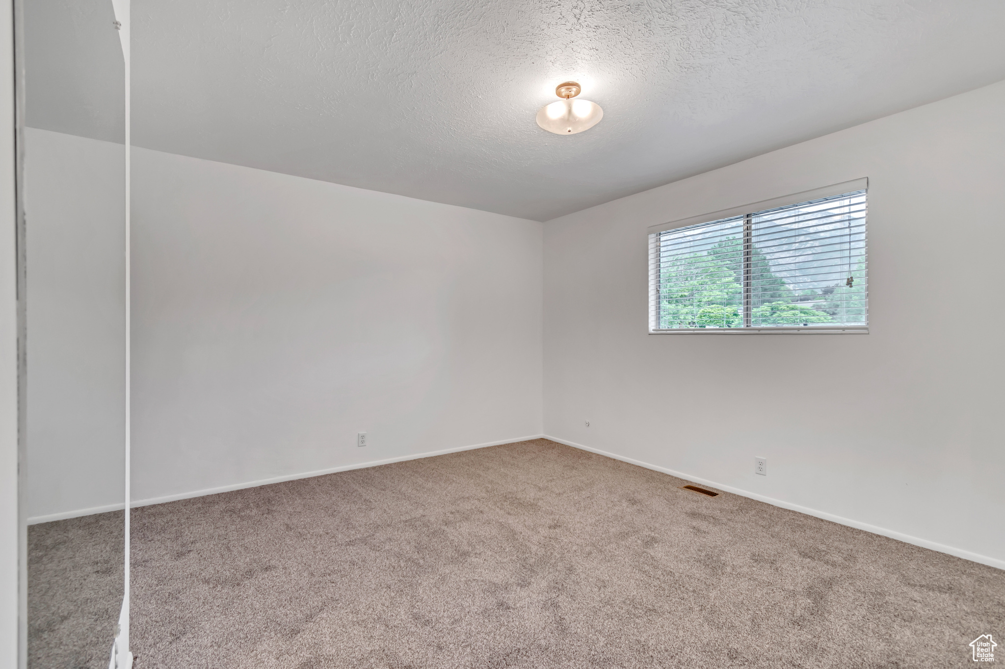 SOUTHLAND TERRACE #8 - Residential