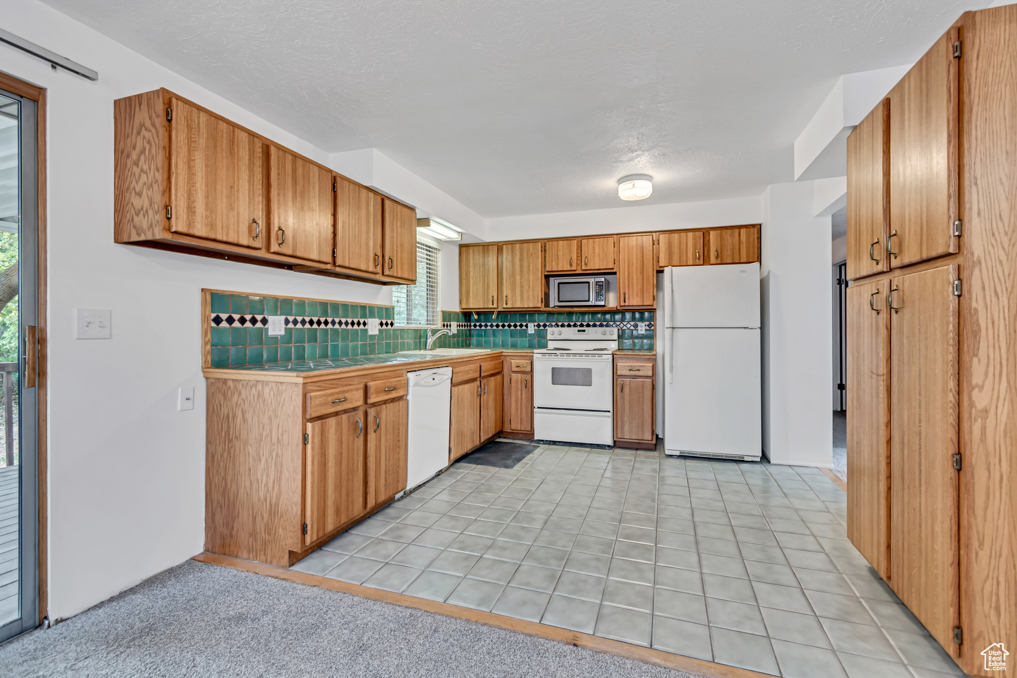 SOUTHLAND TERRACE #8 - Residential