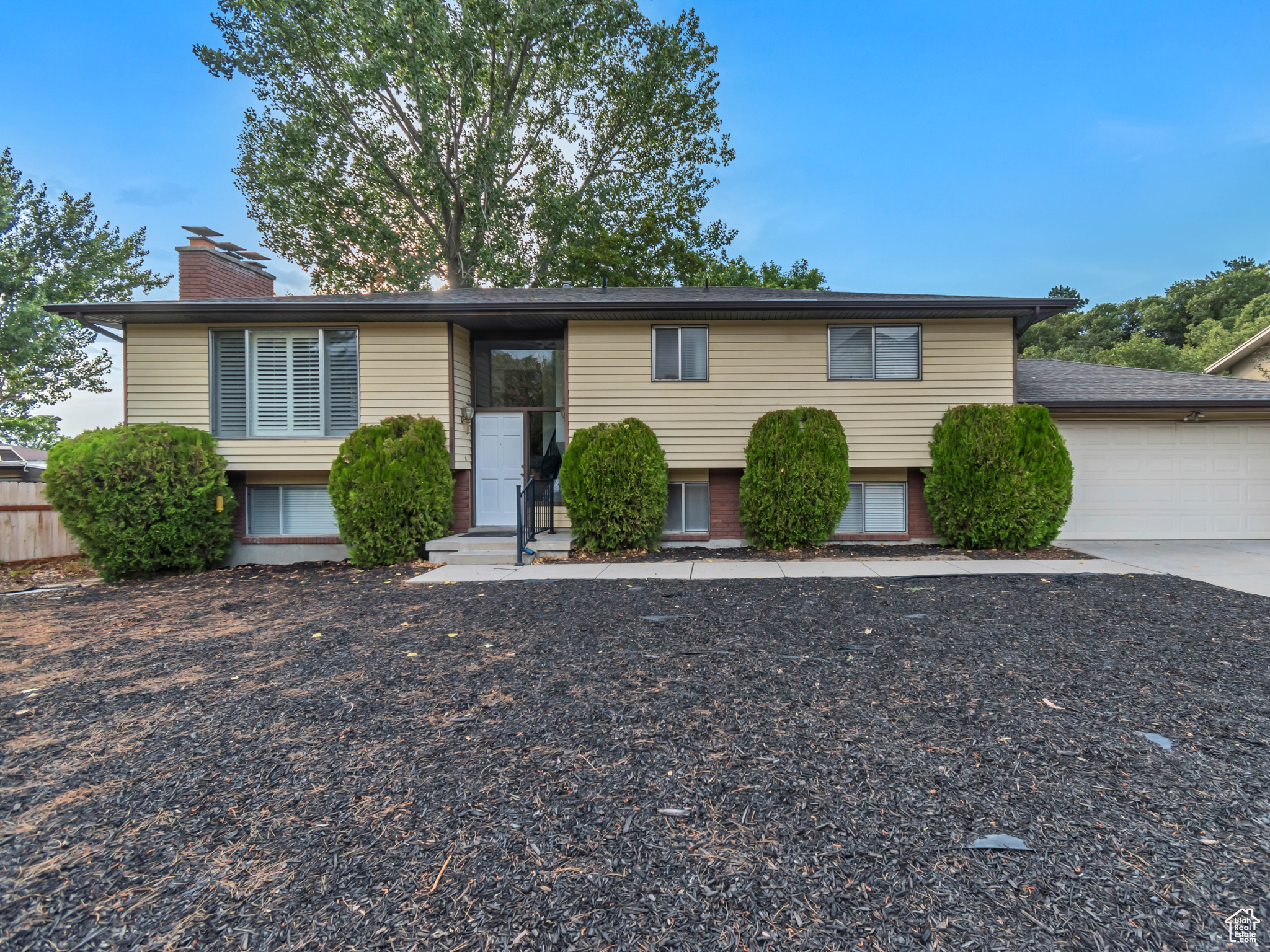 SOUTHLAND TERRACE #8 - Residential