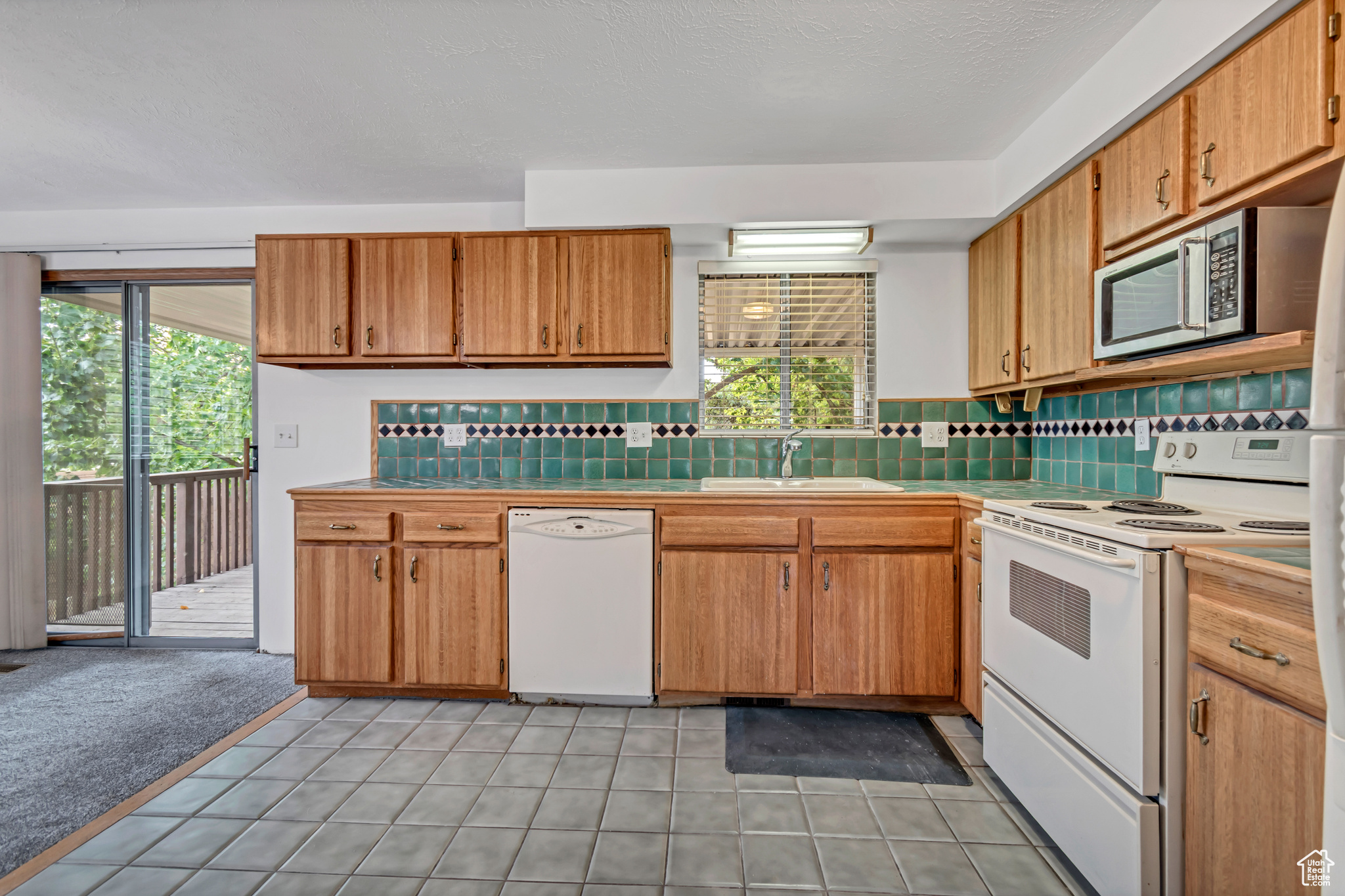 SOUTHLAND TERRACE #8 - Residential