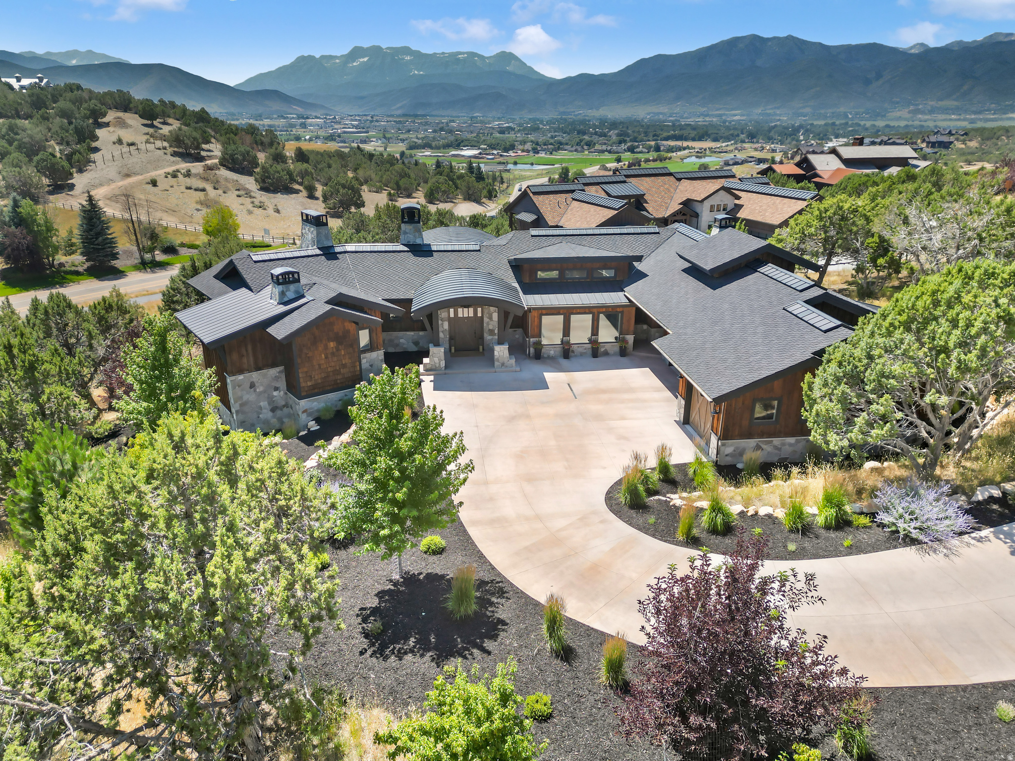 RED LEDGES - Residential