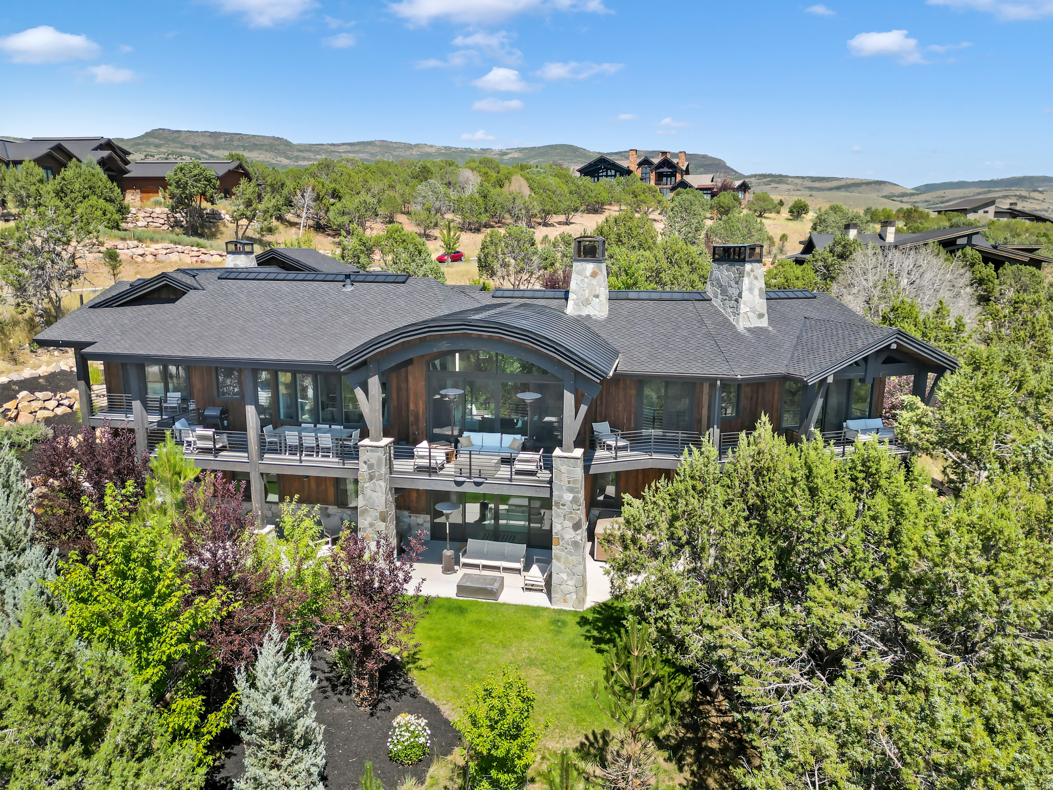RED LEDGES - Residential