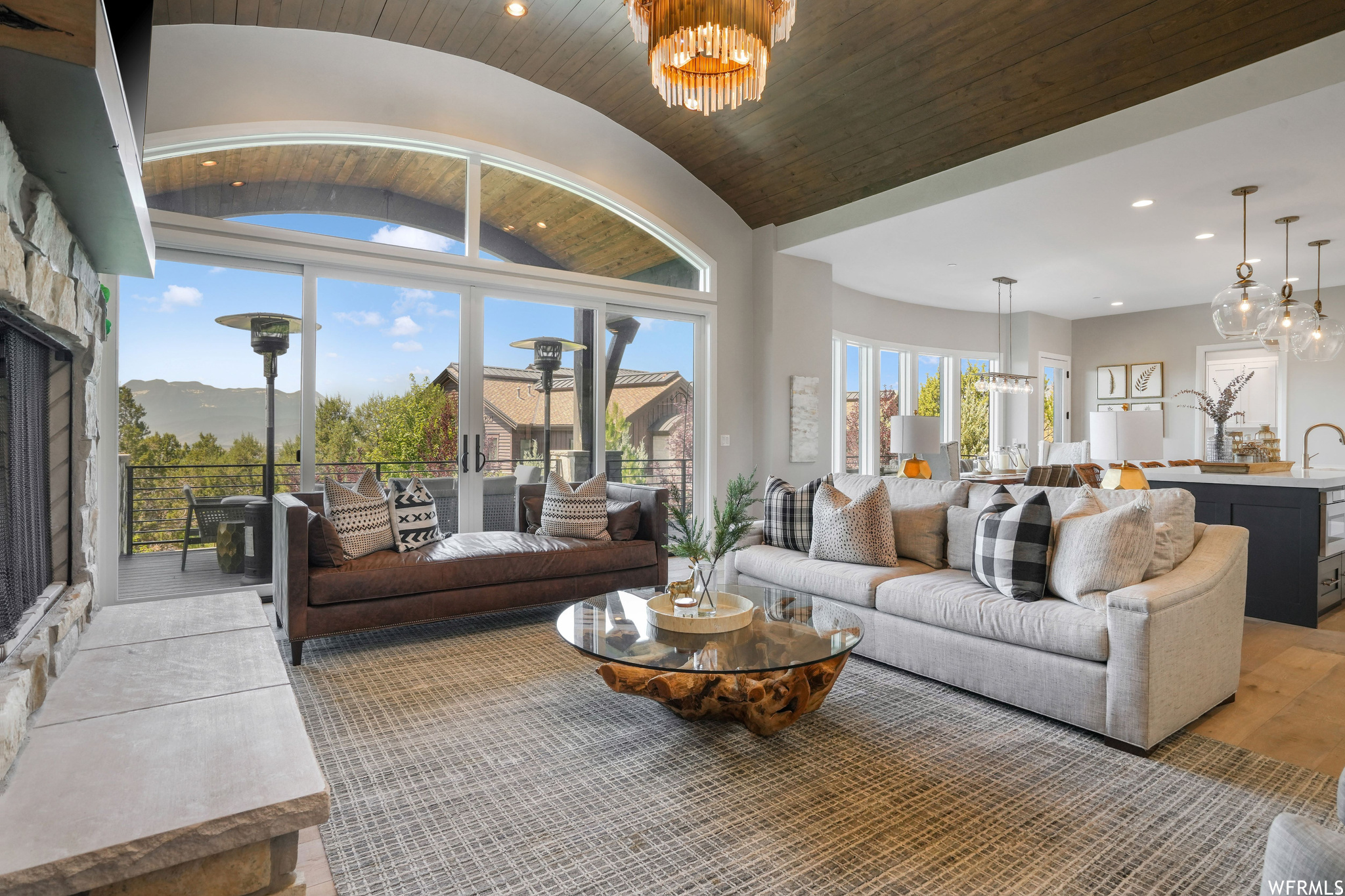 RED LEDGES - Residential