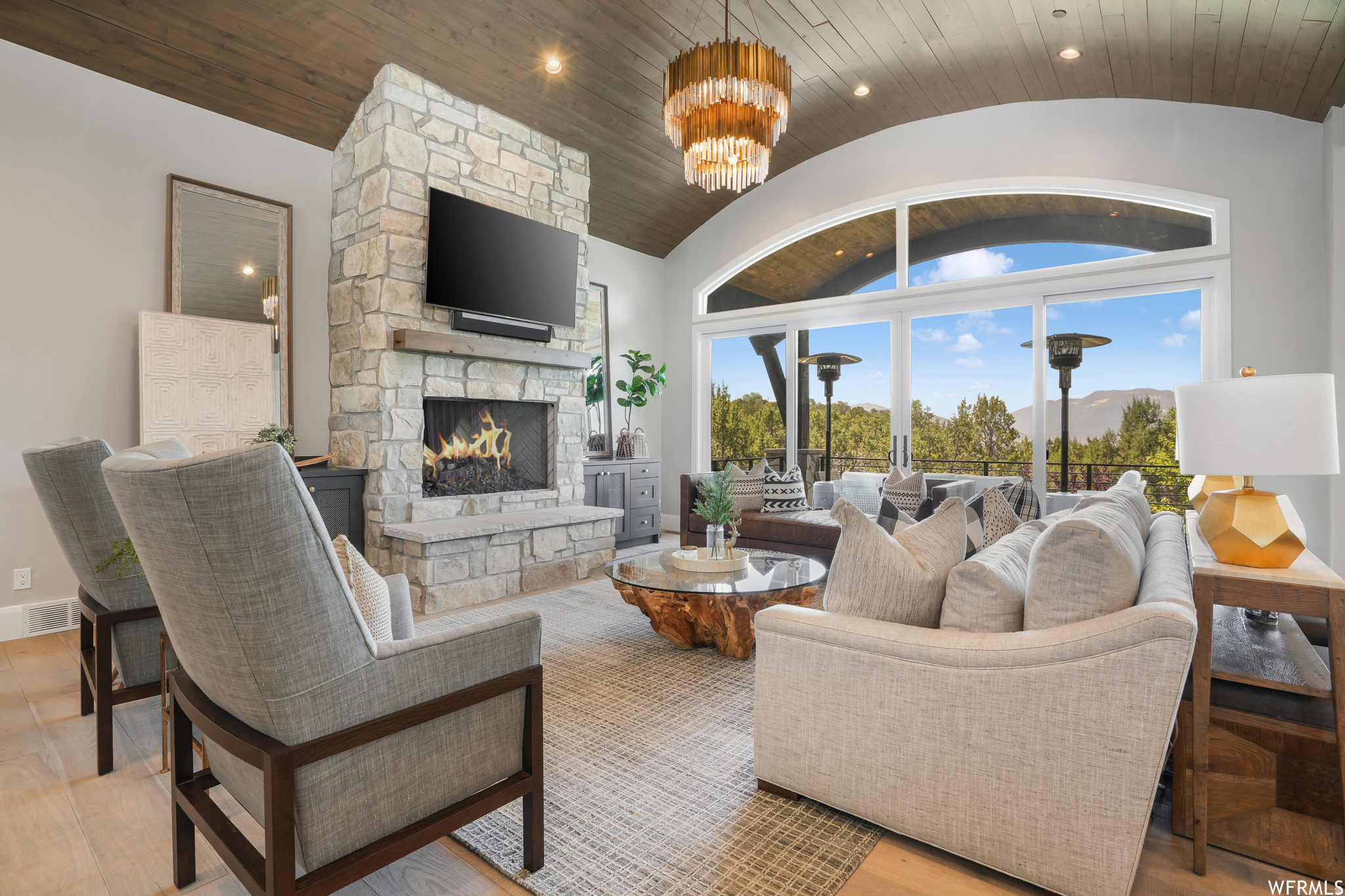 RED LEDGES - Residential