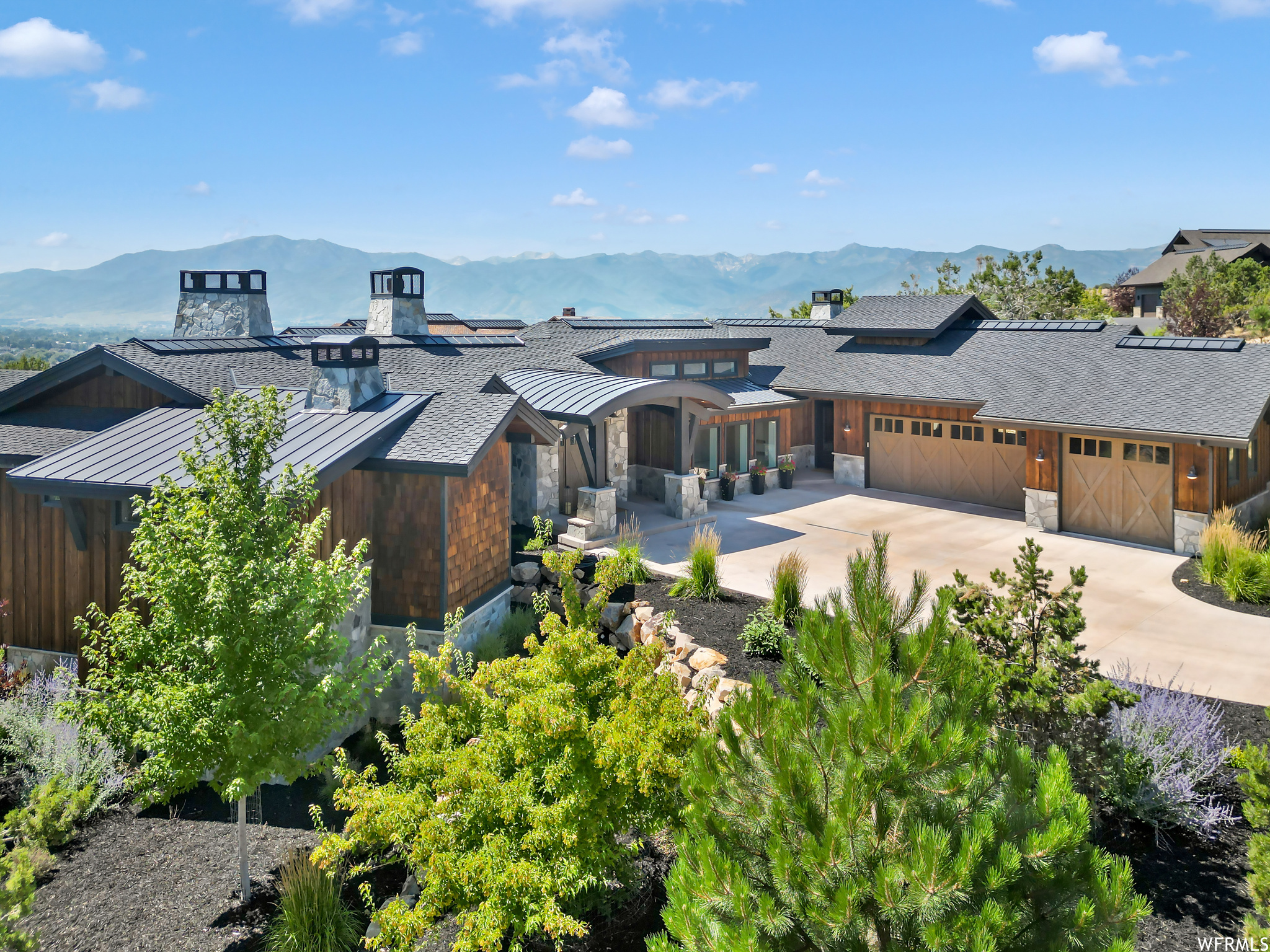 RED LEDGES - Residential