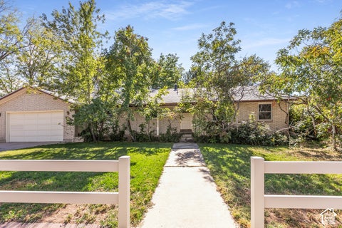 Photo of 866 E 970 N, Orem, UT 84097 (MLS # 2191878)