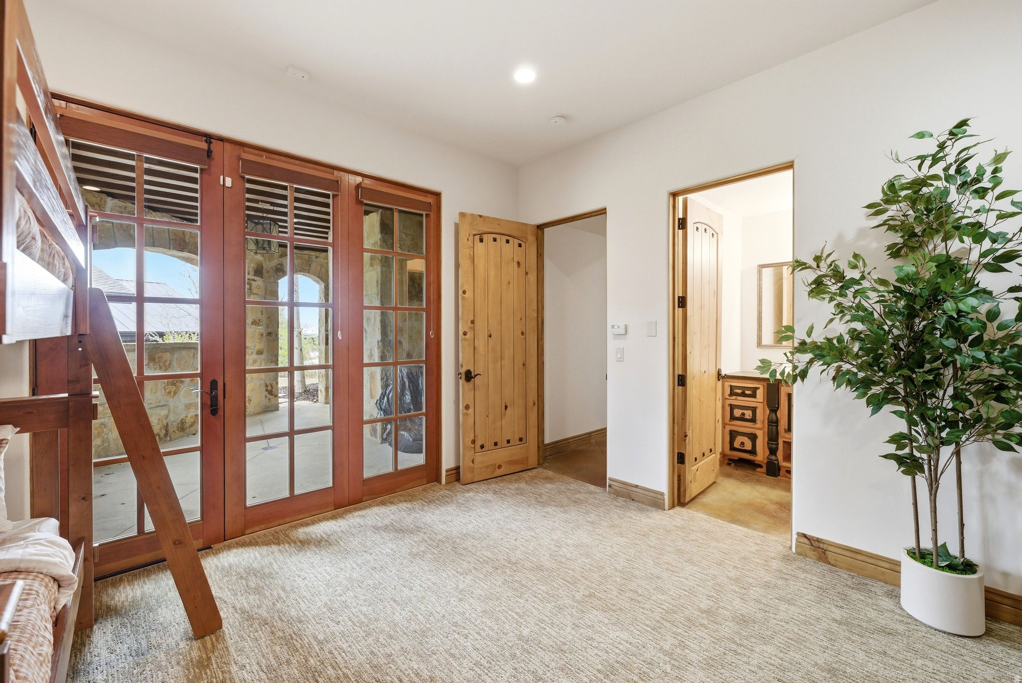 HIDEOUT CANYON PHASE 2 - Residential