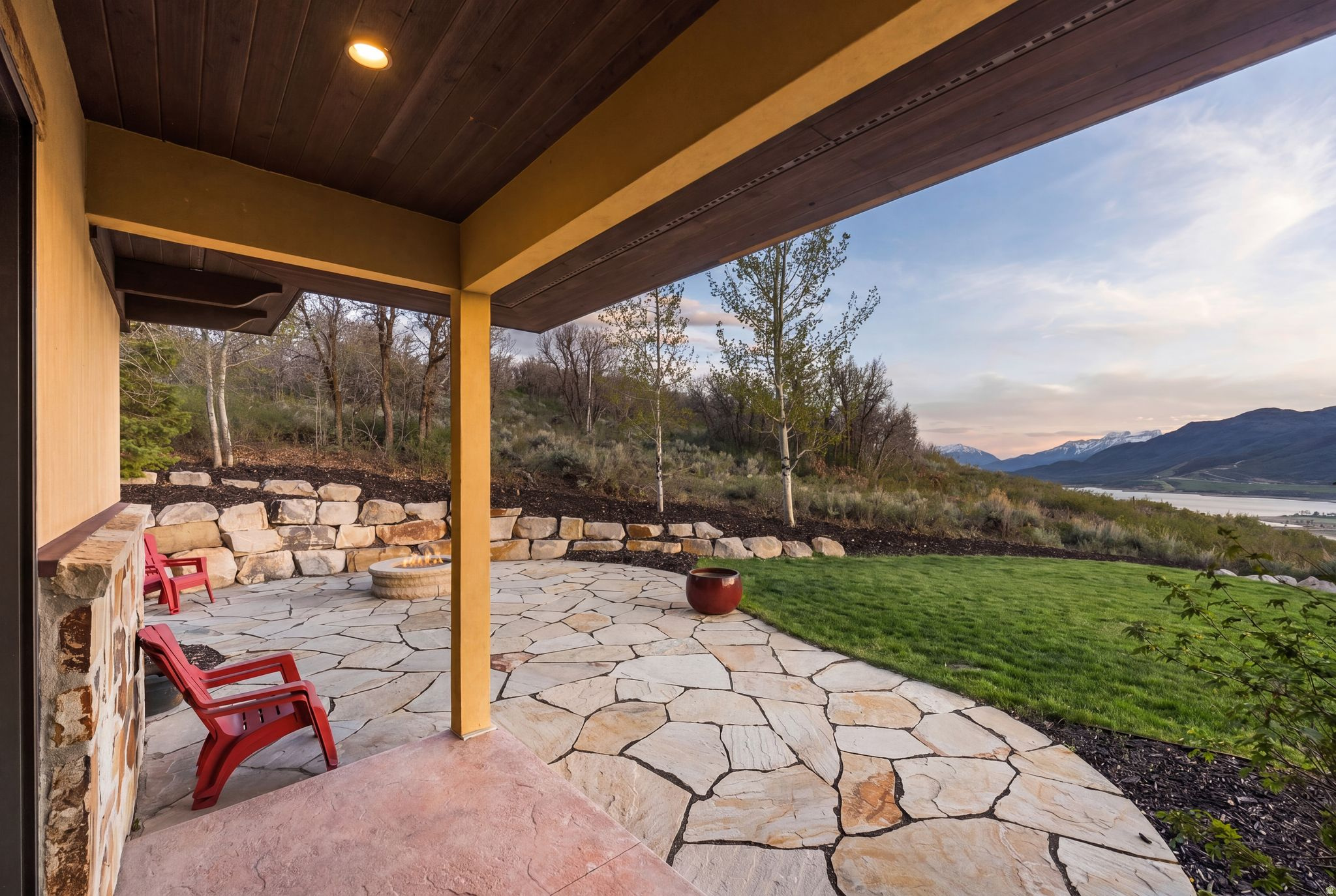 HIDEOUT CANYON PHASE 2 - Residential