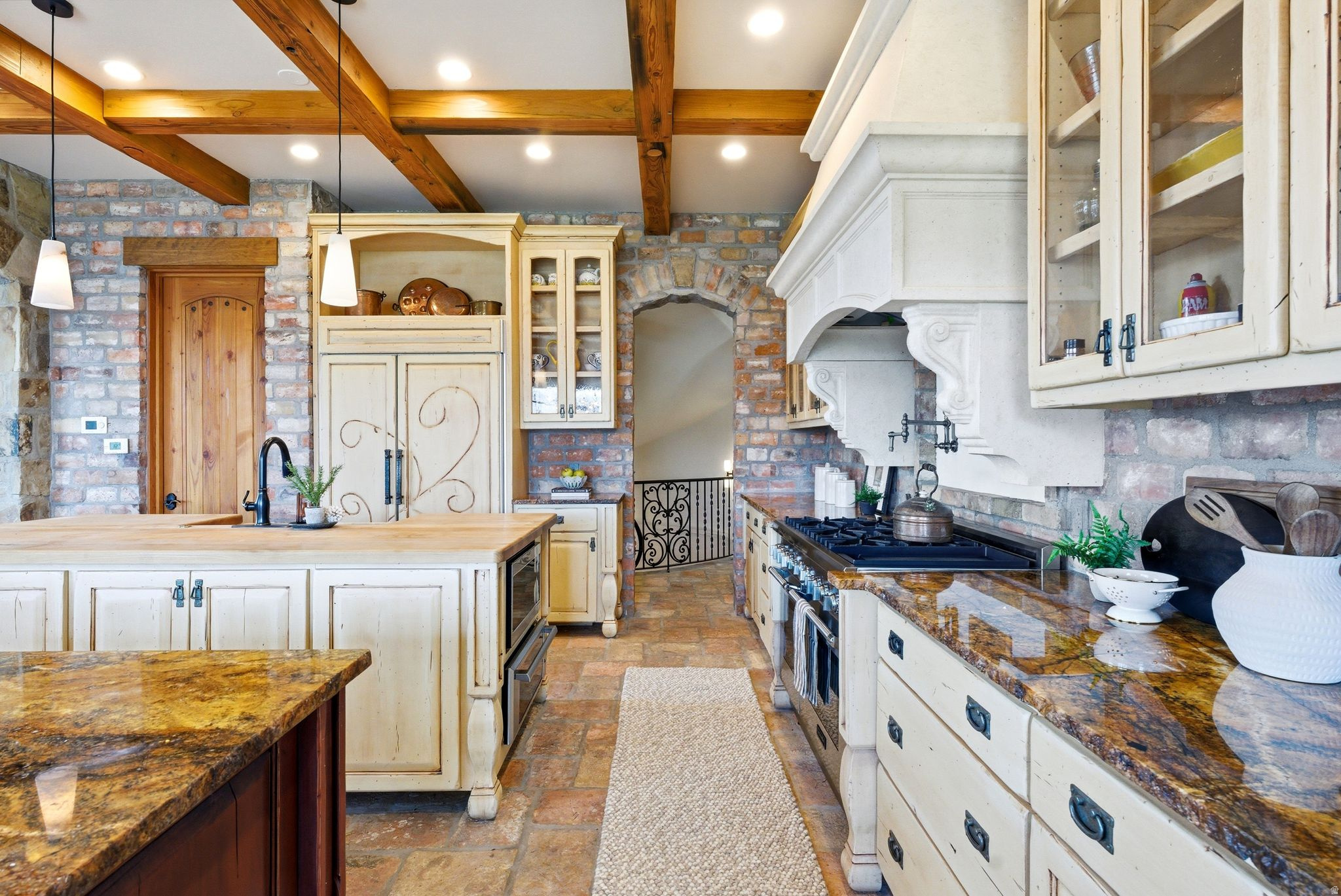 HIDEOUT CANYON PHASE 2 - Residential