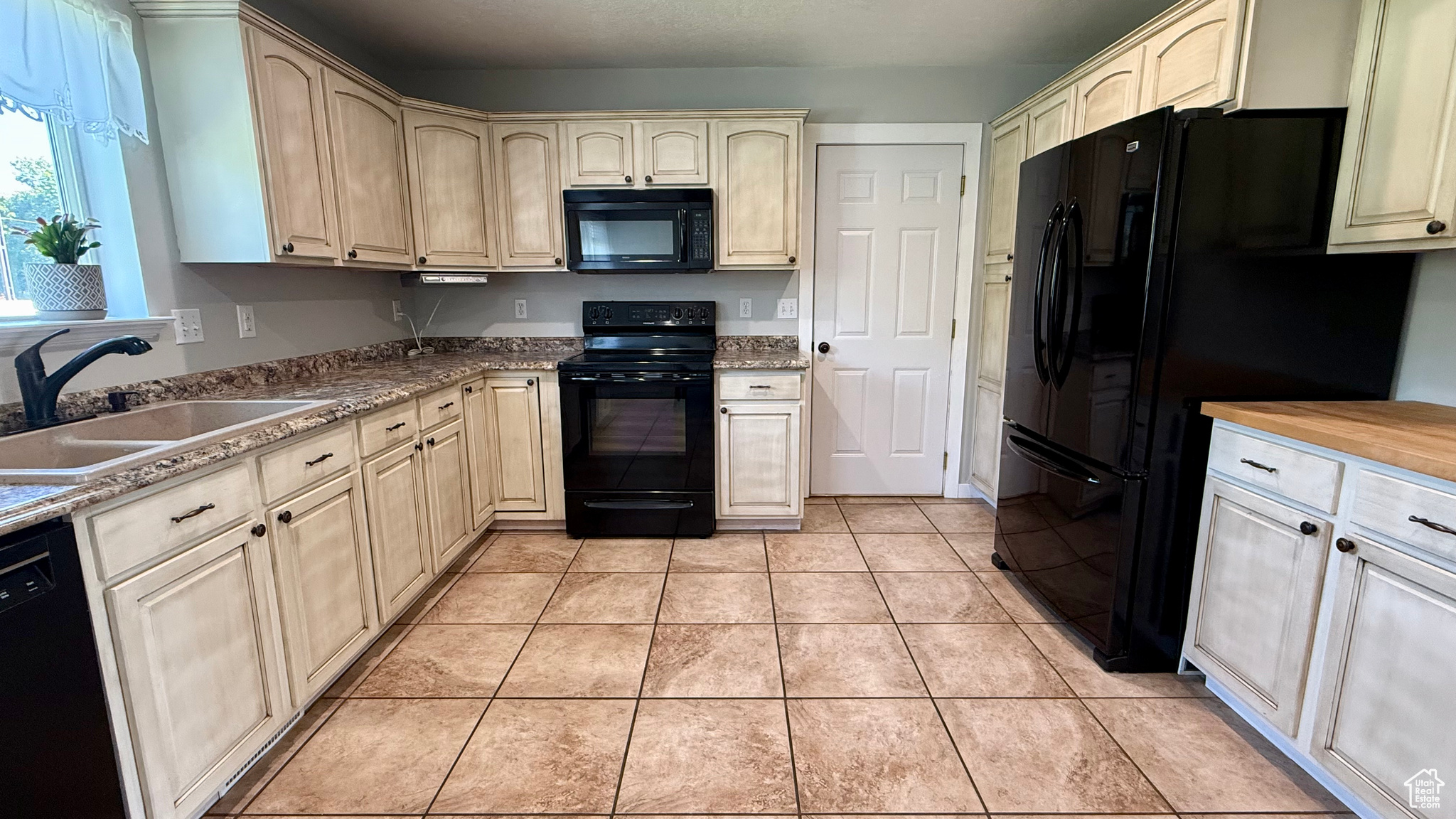 MEADOW VIEW SUBDIVISION - Residential