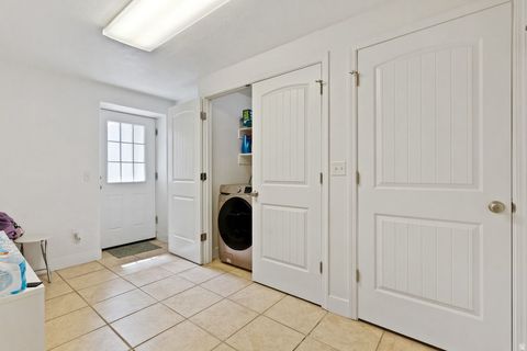 Tiny photo for 1096 S 350 E, Payson, UT 84651 (MLS # 2153365)